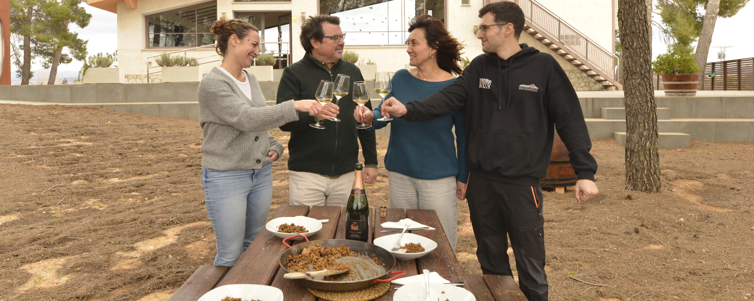 Cómo disfrutar una visita a bodega en Requena con comida